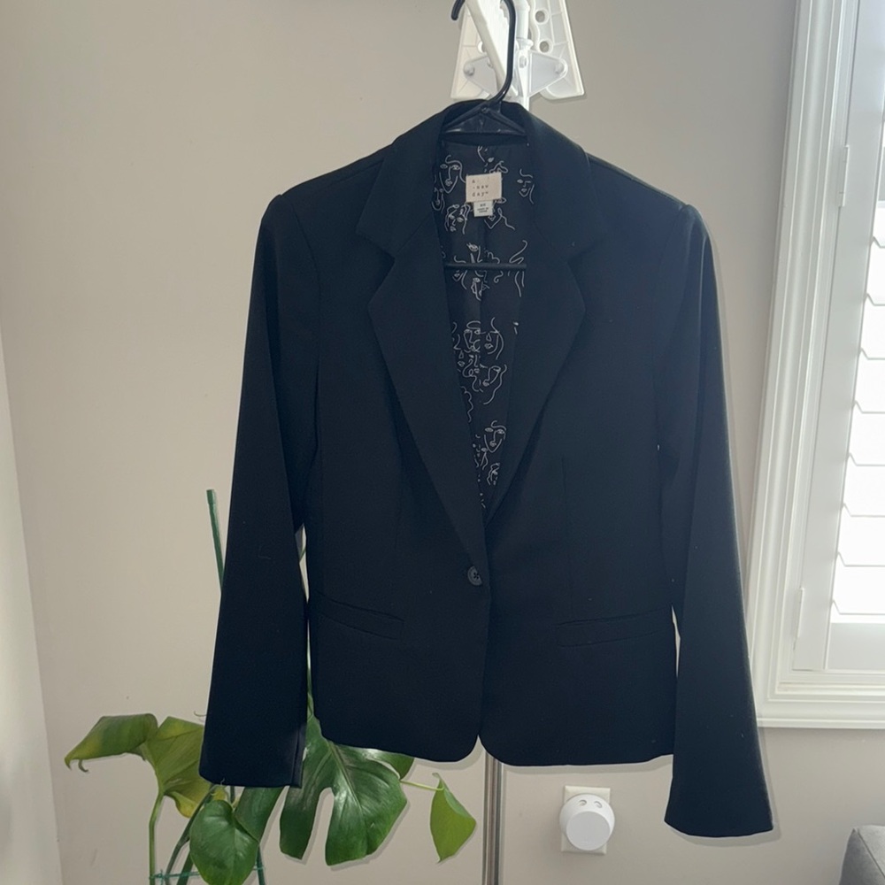 Women's Black fitted Blazer size extra small